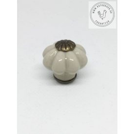 Mini bézs kerámia bútorgomb 20